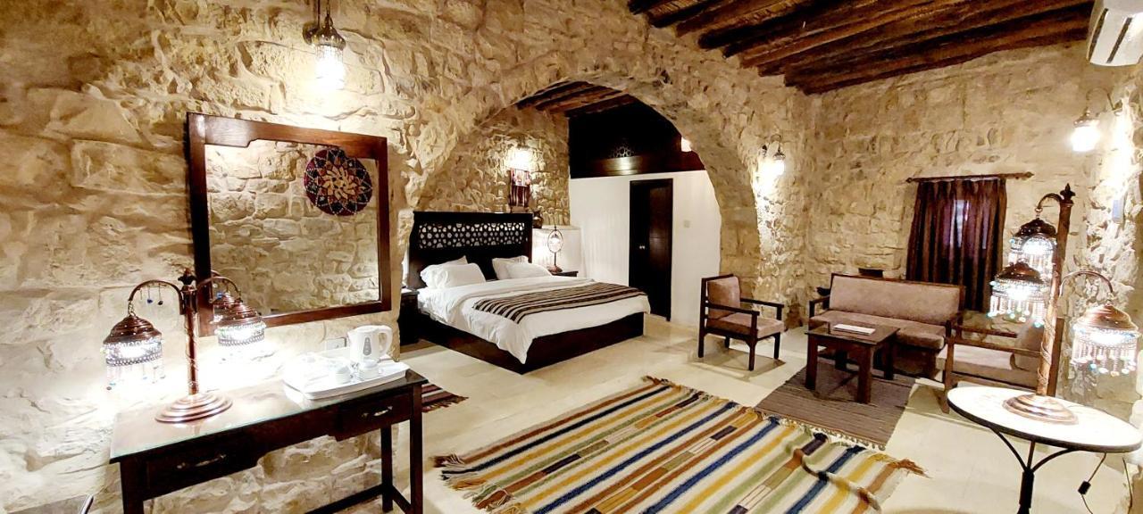 Hayat Zaman Hotel And Resort Petra Wadi Musa Bagian luar foto