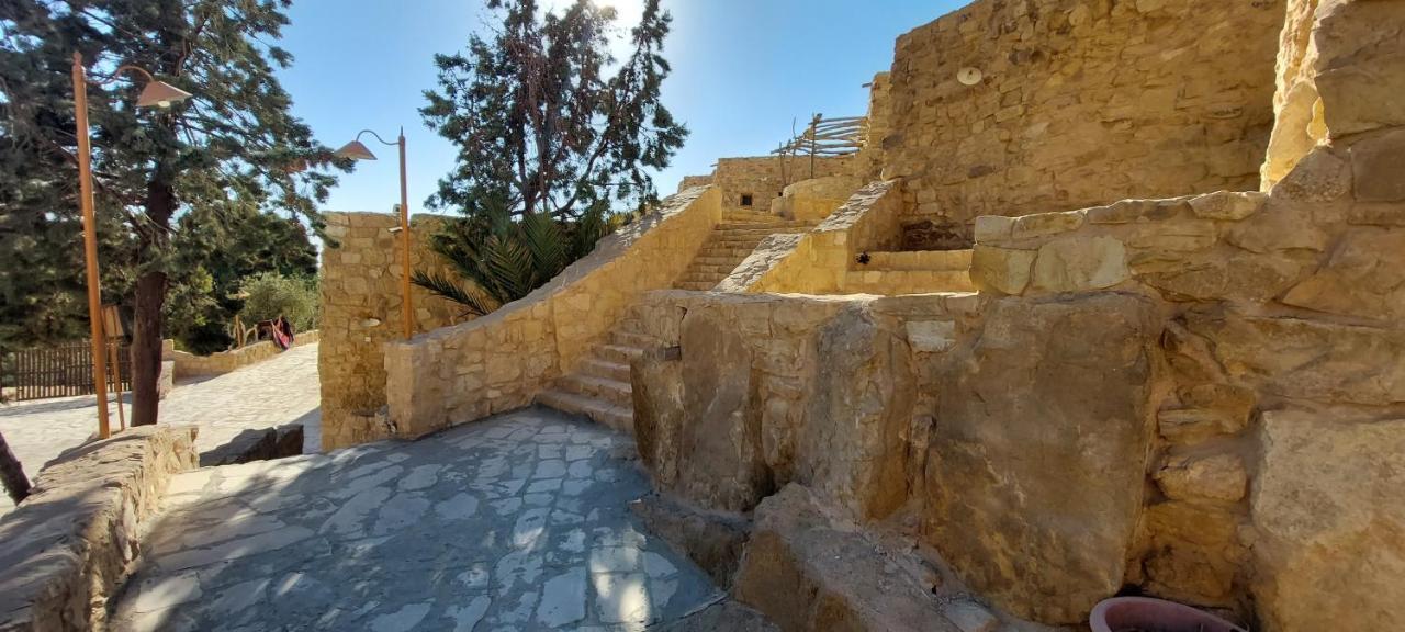 Hayat Zaman Hotel And Resort Petra Wadi Musa Bagian luar foto