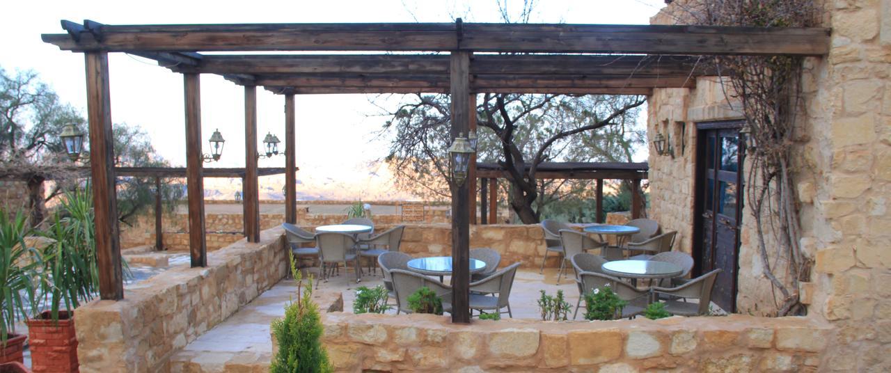 Hayat Zaman Hotel And Resort Petra Wadi Musa Bagian luar foto
